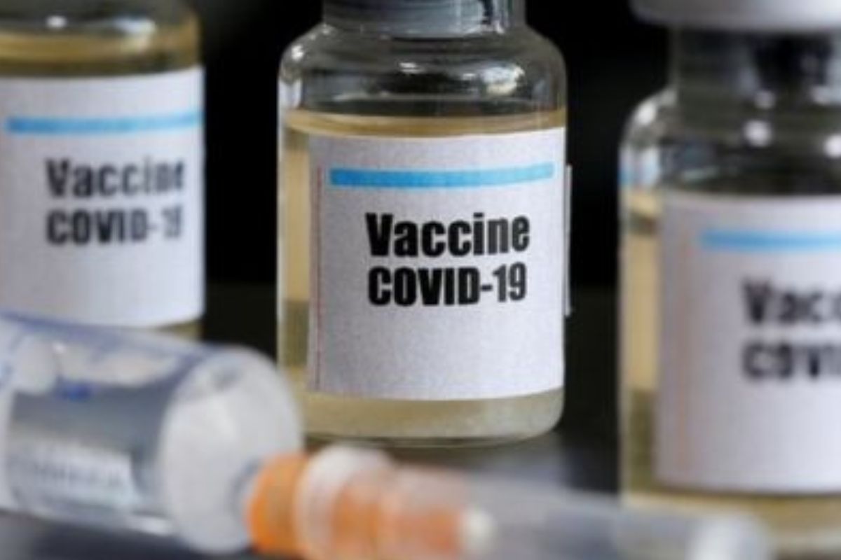 El recorte no solo afecta la innovación nacional: podría acelerar el desplazamiento de EE. UU. como líder global en vacunas hacia otras regiones.